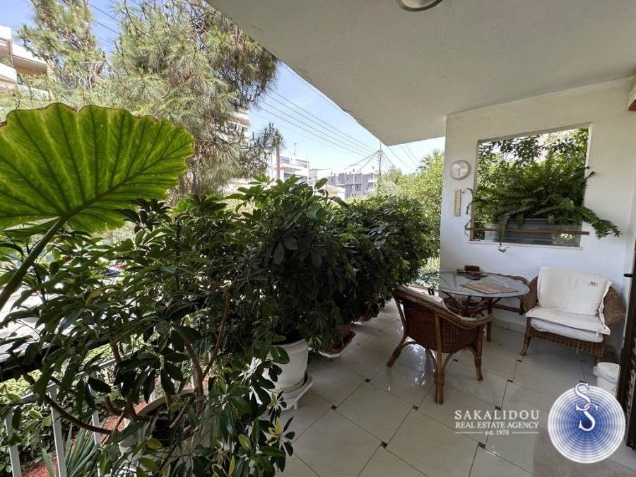 (For Sale) Residential Apartment || Athens South/Glyfada - 101 Sq.m, 2 Bedrooms, 460.000€ 