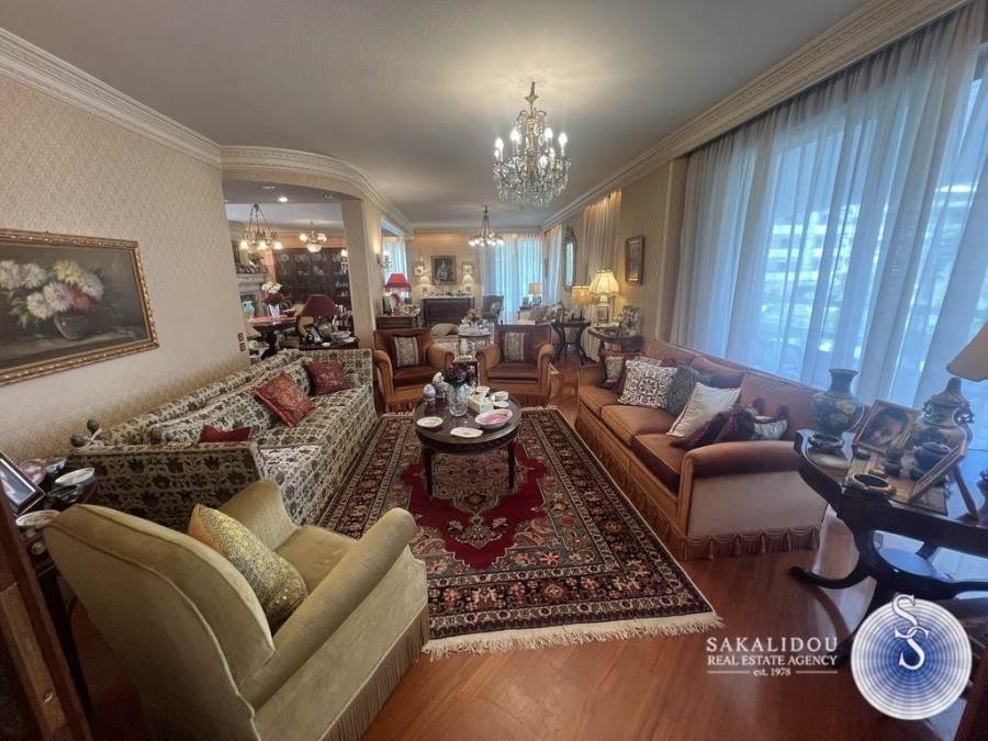 (For Sale) Residential Floor Apartment || Athens South/Glyfada - 220 Sq.m, 4 Bedrooms, 1.150.000€ 