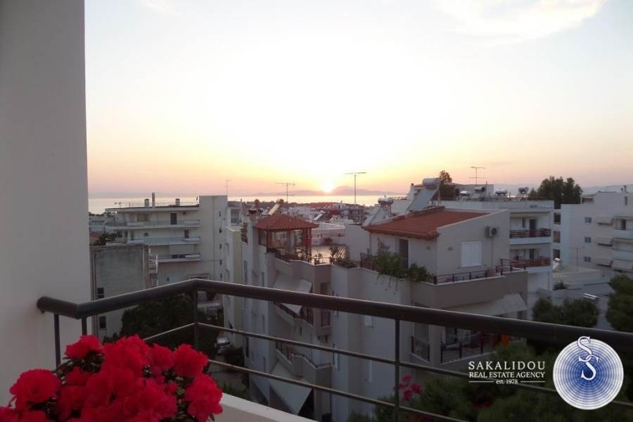 (For Rent) Residential Floor Apartment || East Attica/Voula - 125 Sq.m, 2 Bedrooms, 3.500€ 