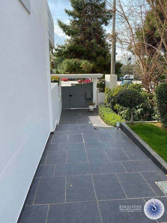 (For Sale) Residential Floor Apartment || Athens South/Glyfada - 155 Sq.m, 3 Bedrooms, 750.000€ 