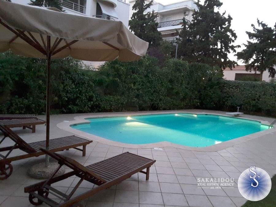 (For Rent) Residential Maisonette || East Attica/Voula - 135 Sq.m, 3 Bedrooms, 2.500€ 