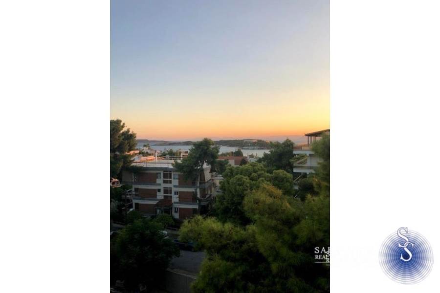 (For Rent) Residential Apartment || East Attica/Vouliagmeni - 140 Sq.m, 3 Bedrooms, 4.000€ 