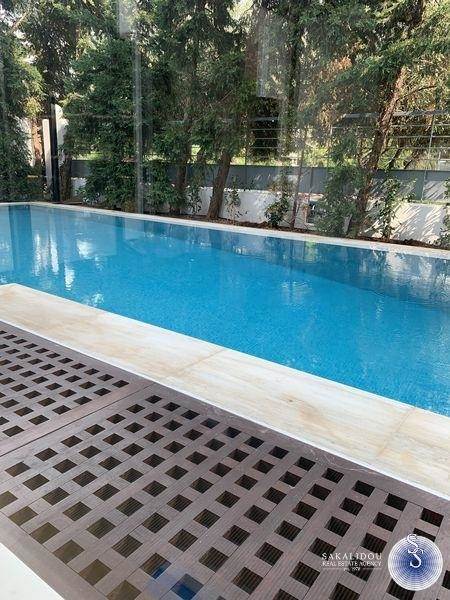 MODERN MAISONETTE WITH PRIVATE POOL AND GARDEN IN GLYFADA DOWN TOWN 