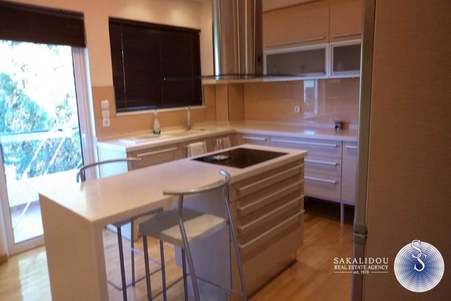 (For Sale) Residential Apartment || Athens South/Glyfada - 114 Sq.m, 3 Bedrooms, 690.000€ 